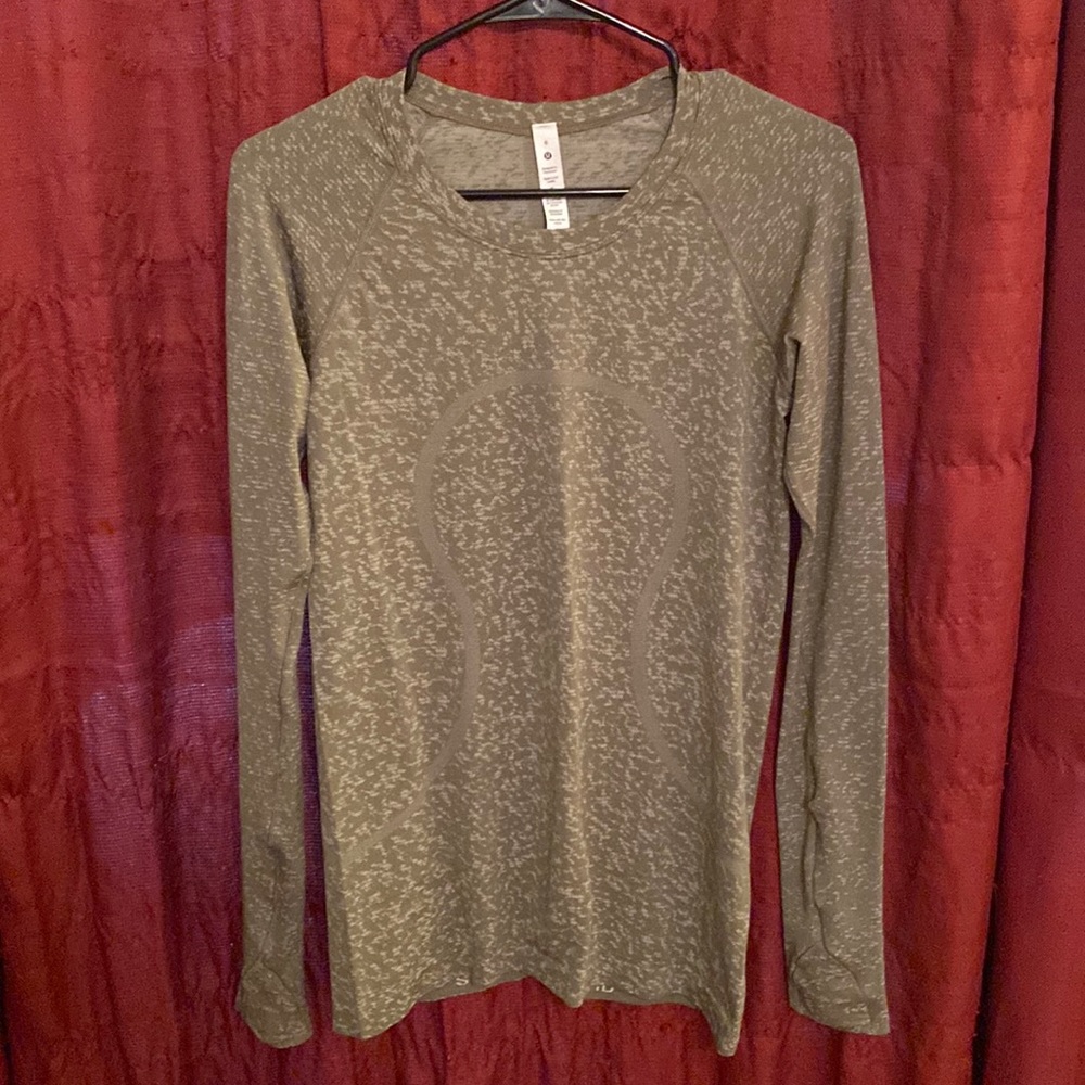 NWOT Lululemon Swiftly Tech Long Sleeve